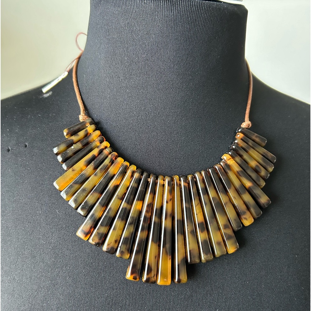 Brown necklace